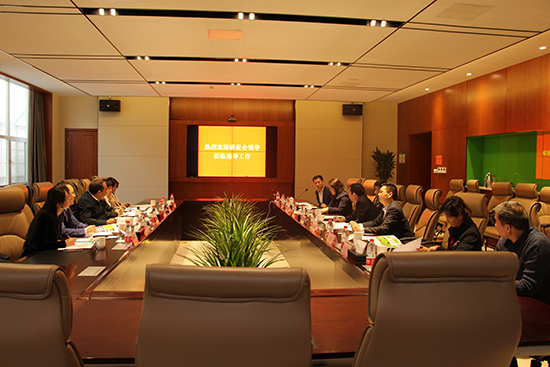 �й���̬�����о�����������֯��Ա��λ��������Եͨ����Ŀ���п���